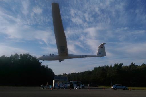 53  Short final for full stop landing